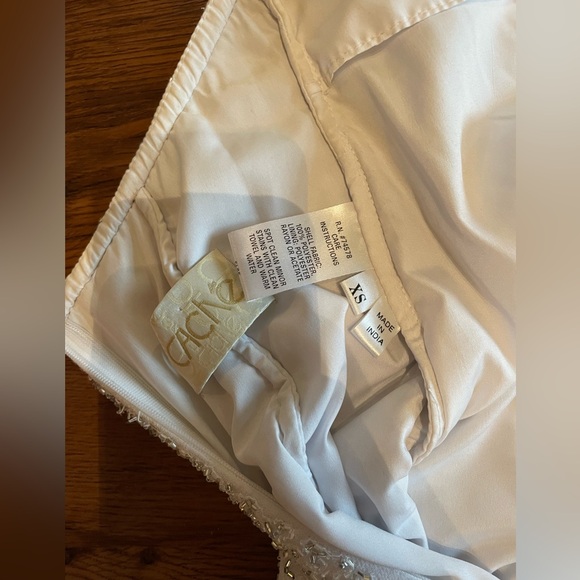 Vintage 90s/Y2K Cache Beaded Maxi Evening Dress White/Silver - Picture 9 of 11